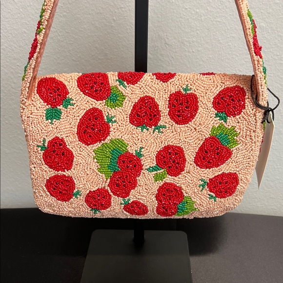 Sincerely Jules | Strawberry 🍓 Beaded Bag - Picture 7 of 13